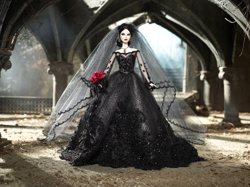 Файл:Haunted Beauty Vampire Bride 2014.jpg