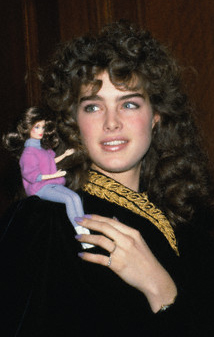 Файл:February 15, 1982 Brooke Shields with Tiny Doll2.jpg