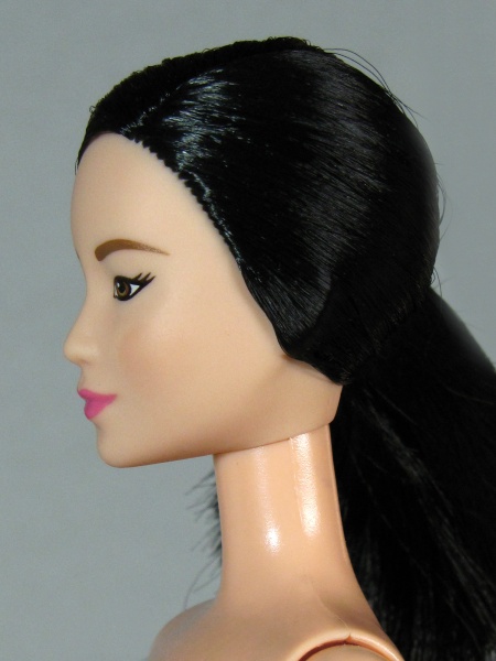 Файл:Kayla-Lea Barbie Mold 2-3.jpg