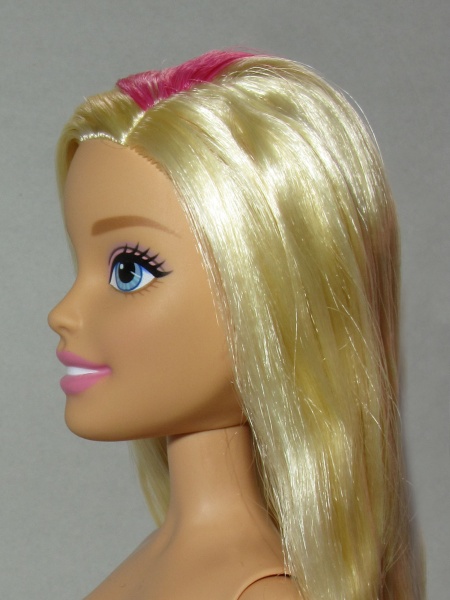 Файл:Millie Barbie Large Mold 03.jpg