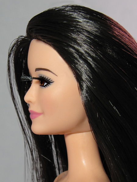 Файл:Raquelle Barbie Mold 2-3.jpg