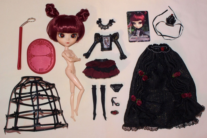 Файл:Pullip Lunatic Queen outfit.jpg
