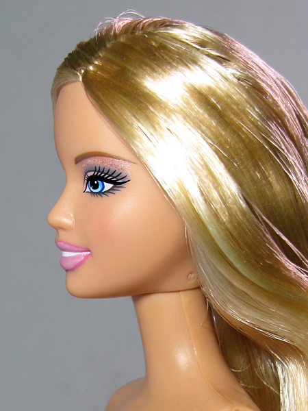 Файл:Barbie 2005 Open Mouth Mold 3.jpg