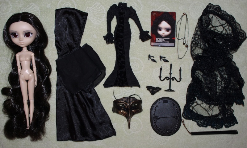 Файл:Pullip Neo Noir outfit.jpg