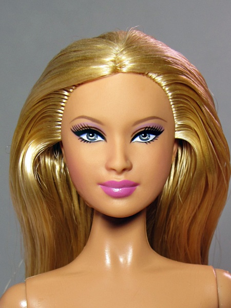 Файл:Goddess Barbie Mold 1 1.jpg