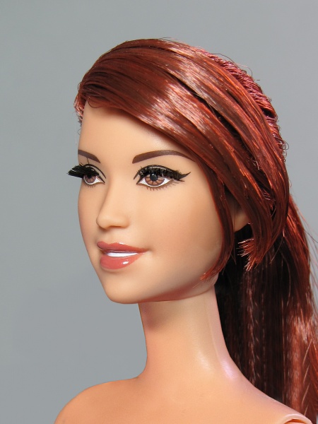 Файл:Stardoll Barbie Mold 2-2.jpg