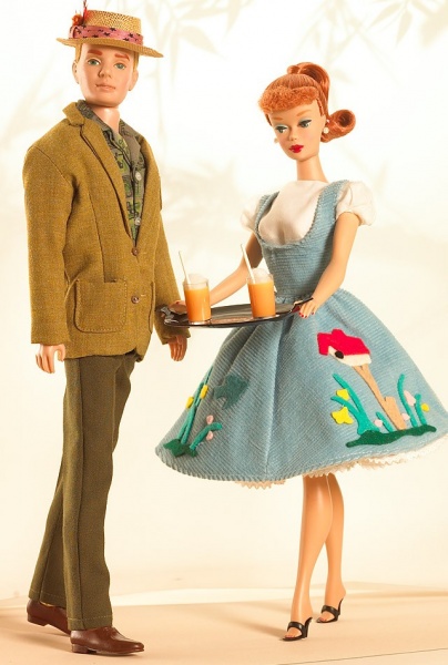 Файл:Friday Night Dream Date Barbie and Ken 2006.jpg