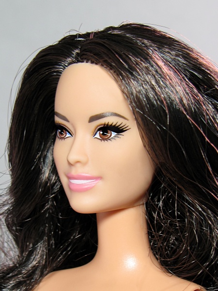 Файл:Raquelle Barbie Mold 1-2.jpg