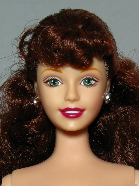 Файл:Chelsie Tori Barbie Mold 1.jpg