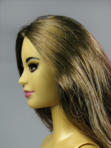 Файл:Stardoll Barbie Mold 3-3.jpg