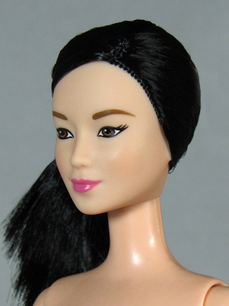 Файл:Kayla-Lea Barbie Mold 2-2.jpg