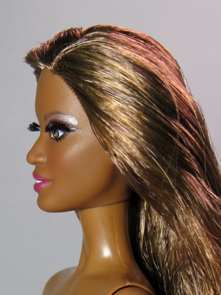 Файл:Pazette Barbie Mold 03.jpg