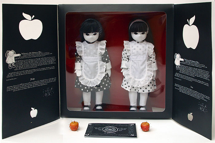 Файл:Little Apple Dolls - Exclusive - Creo and Pestis Exclusive Dolls.jpg