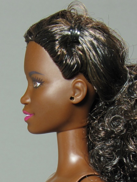 Файл:Kim Chandra Barbie Mold 1 3.jpg