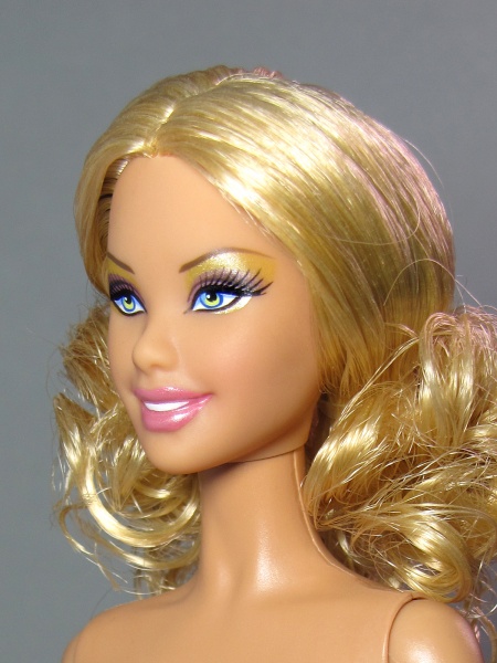 Файл:Carnaval Barbie Mold 2.jpg