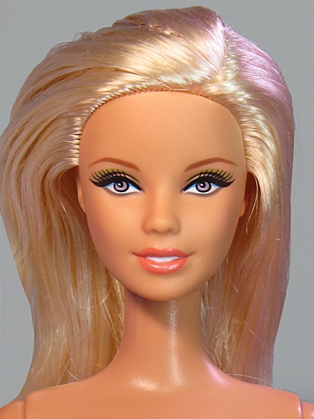 Файл:Aphrodite Barbie Mold 1.jpg