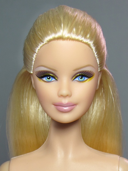 Файл:Mackie Barbie Mold 1.jpg